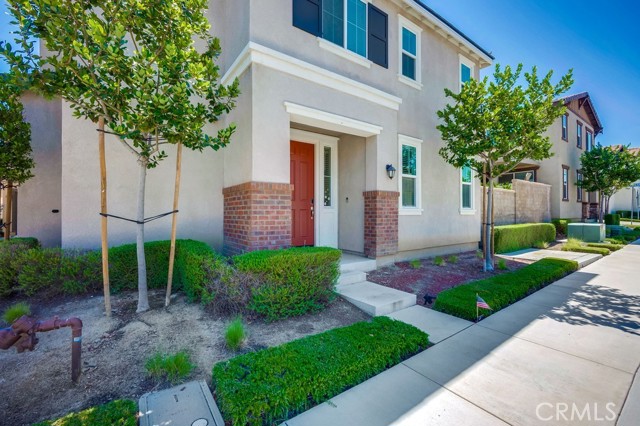 Detail Gallery Image 1 of 19 For 24229 Hazelnut Ave, Murrieta,  CA 92562 - 3 Beds | 2/1 Baths