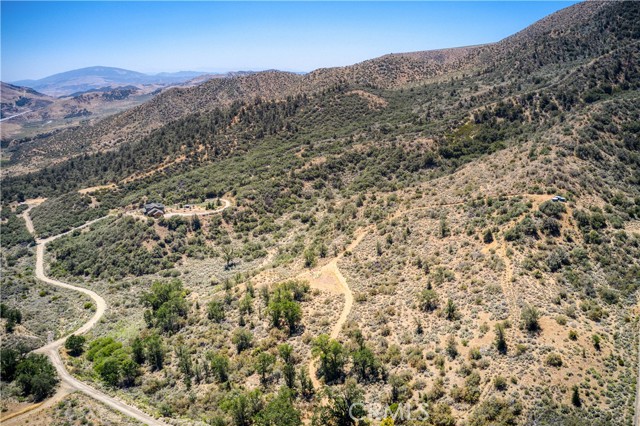 6 Grand Terrace Dr, Lebec CA: https://media.crmls.org/medias/d3b94d98-26f7-430a-85d3-1508b146aef9.jpg