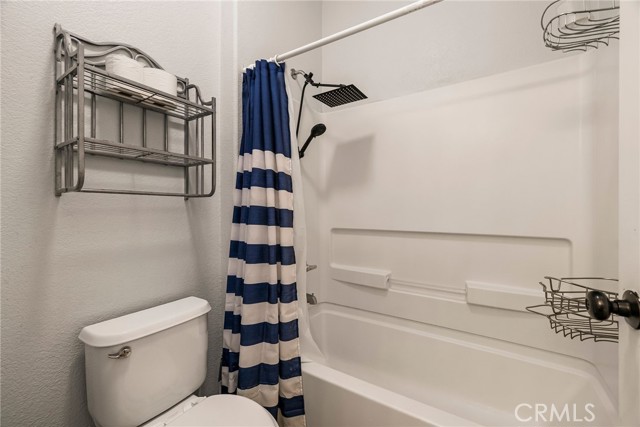 360 El Dorado Avenue, Willows CA: https://media.crmls.org/medias/d3b9a2f3-5430-4e6b-a324-75e0f6bd2bb0.jpg