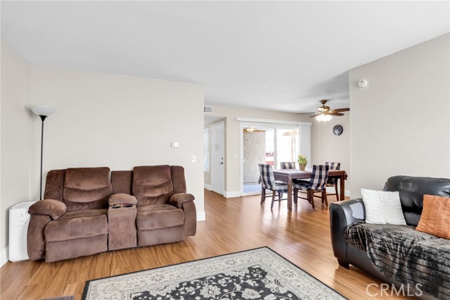 Detail Gallery Image 32 of 38 For 2766 via Hacienda #102,  Fullerton,  CA 92835 - 3 Beds | 2/1 Baths