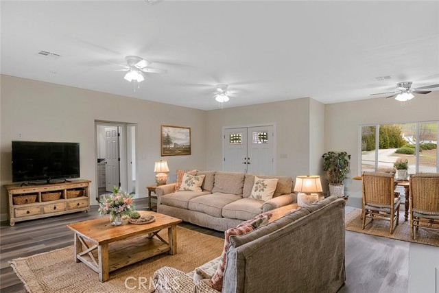 Detail Gallery Image 7 of 34 For 28551 Delaware Dr, Tehachapi,  CA 93561 - 3 Beds | 2 Baths