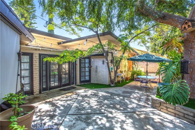 1872 Arroyo Drive, Riverside CA: https://media.crmls.org/medias/d3bbe4a1-3d2c-47ca-9bc3-61109142badd.jpg