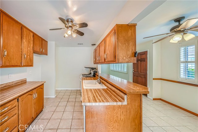 Detail Gallery Image 6 of 7 For 7941 Ronald Dr a,  Huntington Beach,  CA 92647 - 2 Beds | 1 Baths