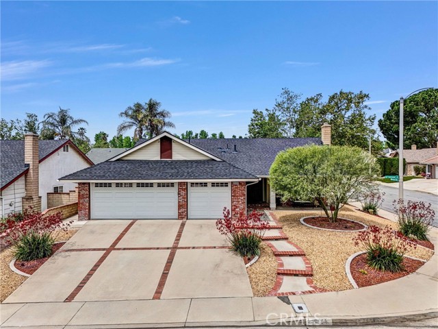 Detail Gallery Image 1 of 36 For 6558 Twinspur Pl, Rancho Cucamonga,  CA 91739 - 3 Beds | 2 Baths