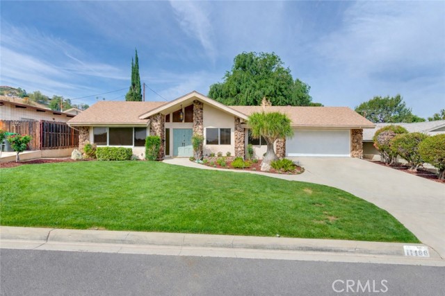 Detail Gallery Image 2 of 42 For 11466 Richardson, Loma Linda,  CA 92354 - 4 Beds | 2/1 Baths