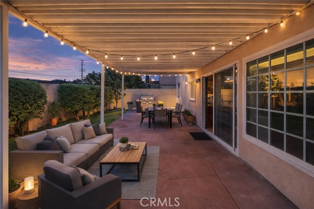 Detail Gallery Image 10 of 13 For 13551 Carolyn, Cerritos,  CA 90703 - 4 Beds | 3 Baths