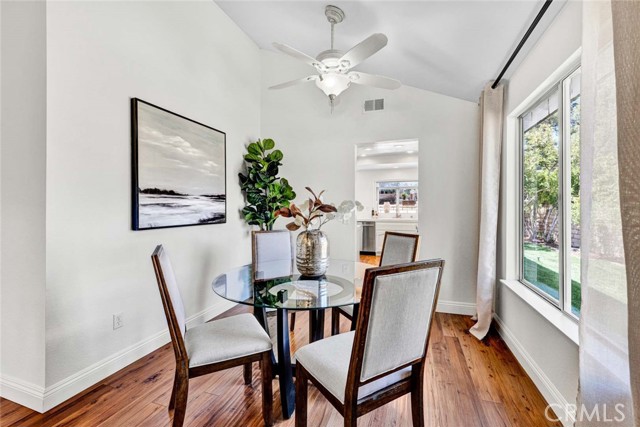 3401 Mountainside Circle, Corona CA: https://media.crmls.org/medias/d3bcd7c6-dced-4e26-9b5d-32ccb2af8877.jpg