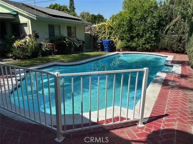 Detail Gallery Image 7 of 28 For 14125 Burton, Panorama City,  CA 91402 - 3 Beds | 2 Baths