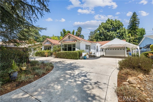 Detail Gallery Image 3 of 58 For 13621 Erwin St, Van Nuys,  CA 91401 - 4 Beds | 3 Baths
