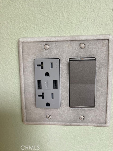 Detail Gallery Image 6 of 26 For 631 Benson Way a,  Thousand Oaks,  CA 91360 - 1 Beds | 1 Baths