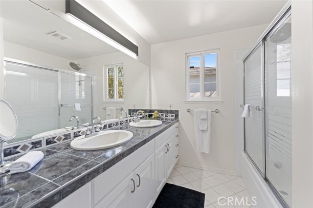 27093 Esward Drive, Calabasas CA: https://media.crmls.org/medias/d3bf8e67-47be-4fb4-b5d7-c88134ec16c2.jpg