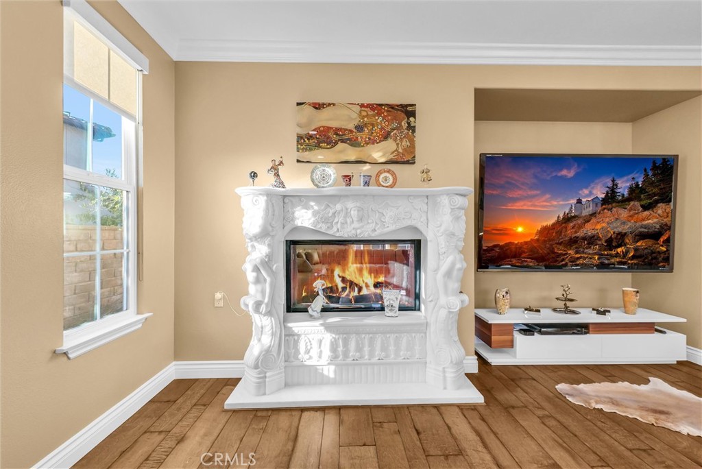 MLS #OC25275903 image #11