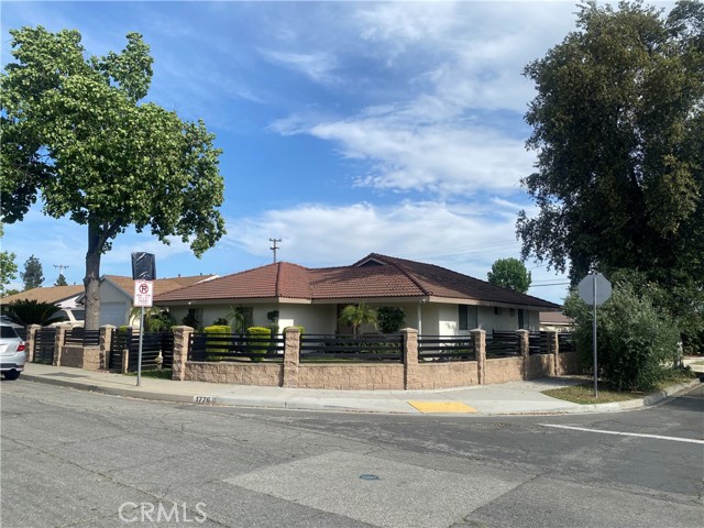 Detail Gallery Image 1 of 19 For 1776 San Bernardino Ave, Pomona,  CA 91767 - 4 Beds | 2 Baths