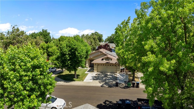Detail Gallery Image 3 of 23 For 1787 Swenson Ct, Stockton,  CA 95206 - 3 Beds | 2 Baths