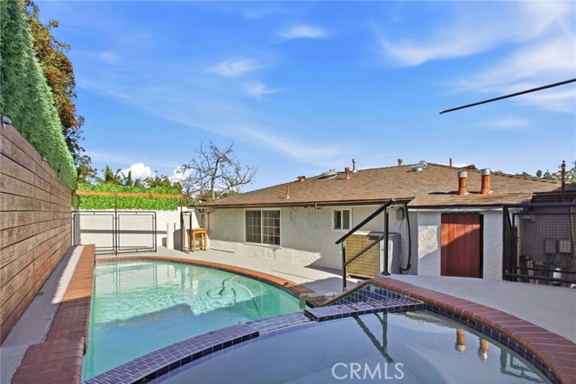Detail Gallery Image 34 of 39 For 2260 Cazador Dr, Los Angeles,  CA 90065 - 2 Beds | 1 Baths
