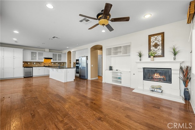 2123 Coconut Place, Palmdale CA: https://media.crmls.org/medias/d3c1f893-742a-4c13-a506-563ae18d11b9.jpg