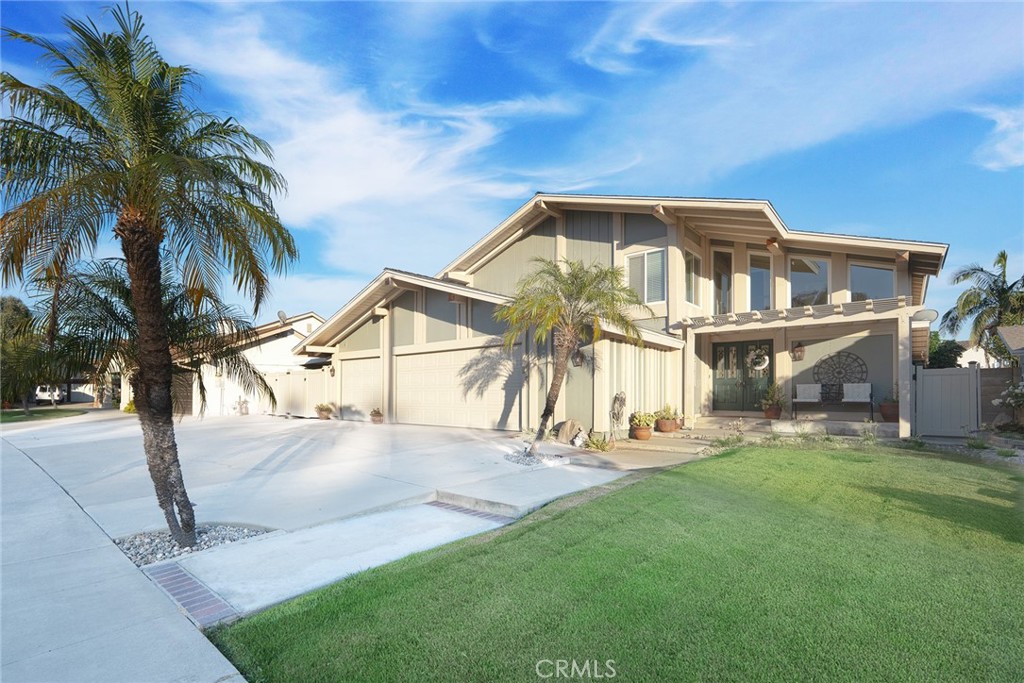 2244 W Beverly Drive