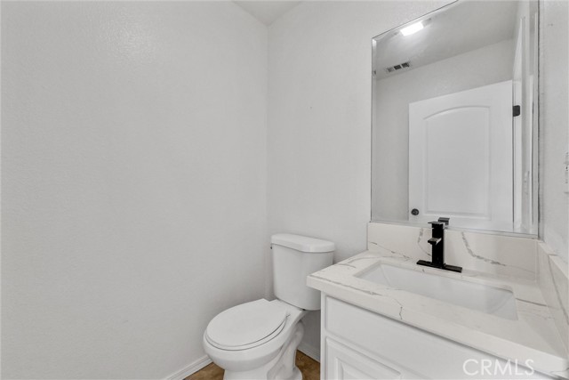Detail Gallery Image 19 of 38 For 15010 Arrow Bld, Fontana,  CA 92335 - 5 Beds | 2/1 Baths