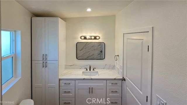 Detail Gallery Image 5 of 7 For 5634 Wish, Encino,  CA 91316 - 1 Beds | 1 Baths