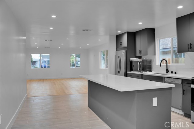 6513 San Miguel Street, Paramount CA: https://media.crmls.org/medias/d3c3488c-7d41-4716-acdb-fcd3e60f9634.jpg