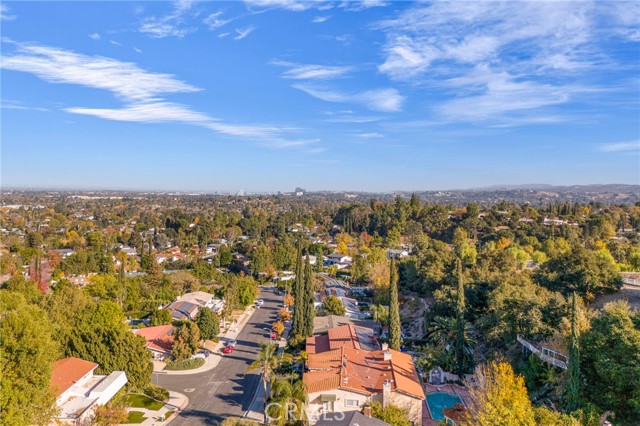 Detail Gallery Image 45 of 50 For 5871 Maury Ave, Woodland Hills,  CA 91367 - 5 Beds | 3 Baths