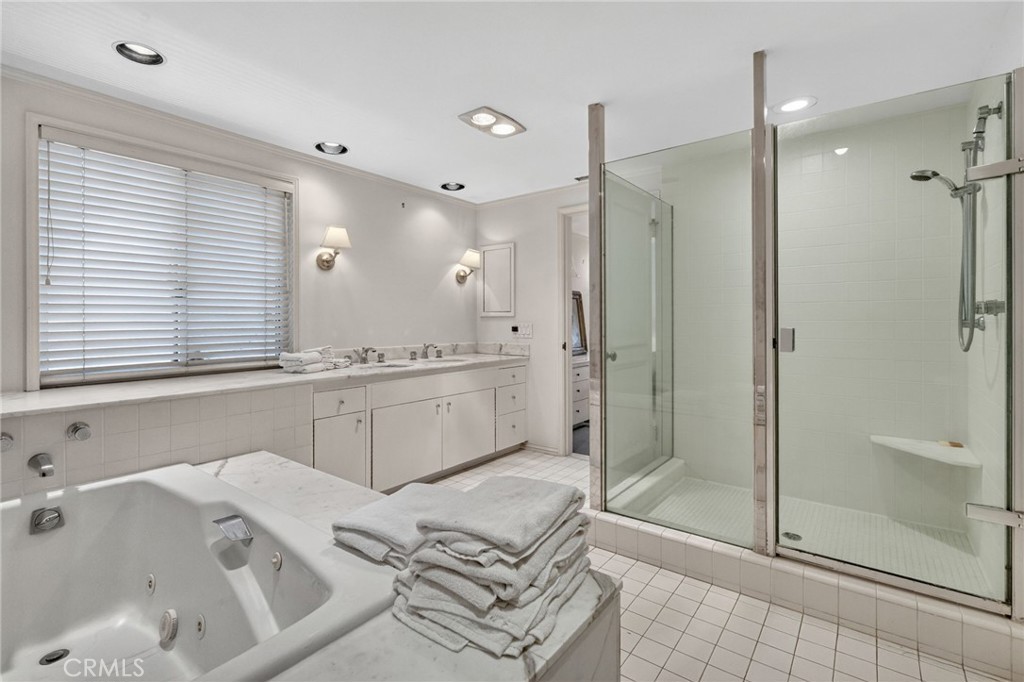MLS #OC26126909 image #30