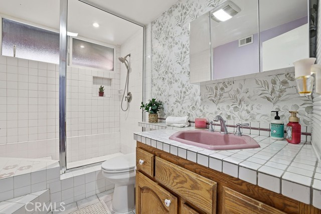 Detail Gallery Image 29 of 51 For 29223 Flowerpark Dr, Canyon Country,  CA 91387 - 3 Beds | 2 Baths