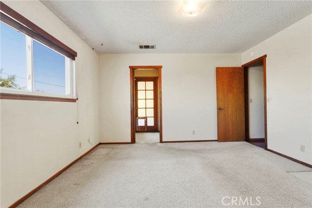 Bedroom 4: Primary