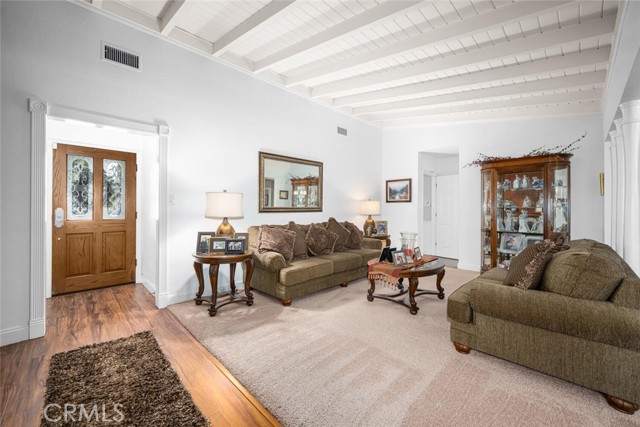 Detail Gallery Image 7 of 51 For 2813 Albury Ave, Long Beach,  CA 90815 - 3 Beds | 2 Baths