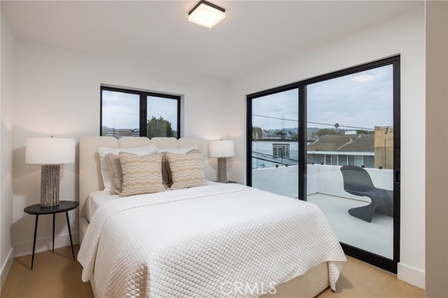 Detail Gallery Image 16 of 20 For 716 .5 Orchid Ave, Corona Del Mar,  CA 92625 - 2 Beds | 2/1 Baths