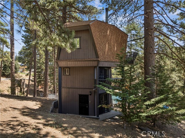31438 Easy Street, Running Springs, CA 92382