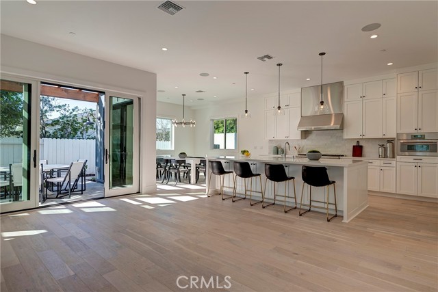 Detail Gallery Image 9 of 48 For 1405 Priscilla Ln, Newport Beach,  CA 92660 - 5 Beds | 5/1 Baths