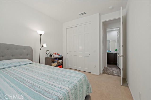 5025 W Avenue J6, Lancaster CA: https://media.crmls.org/medias/d3c60c23-a17e-4c7d-90d3-d28cf63a26fd.jpg