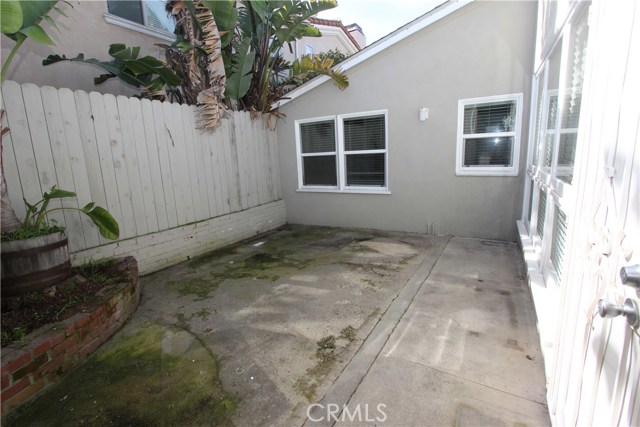 2615 Palm Avenue, Manhattan Beach, California 90266, 2 Bedrooms Bedrooms, ,1 BathroomBathrooms,Residential,Sold,Palm,DW17037181