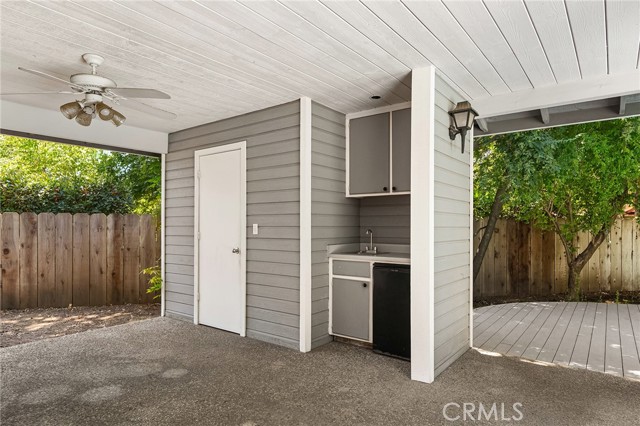 2176 Bidwell Avenue, Chico CA: https://media.crmls.org/medias/d3c6b6ec-3ea2-4a71-8a34-b41656eb6f7a.jpg
