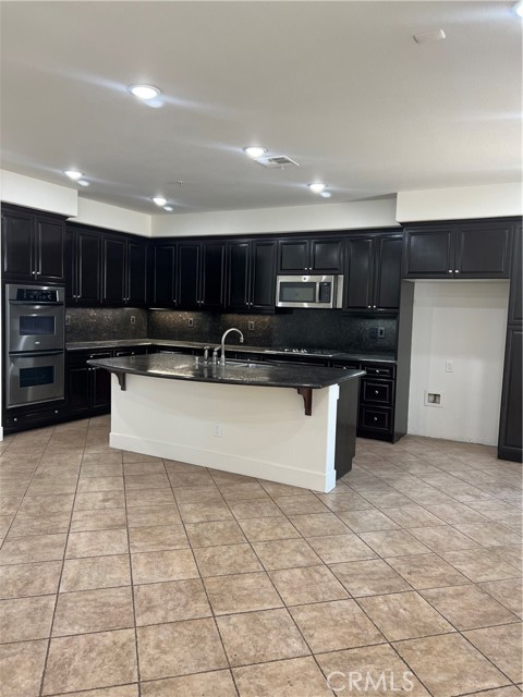 Detail Gallery Image 7 of 31 For 12080 Scenic View, Riverside,  CA 92505 - 5 Beds | 4/1 Baths