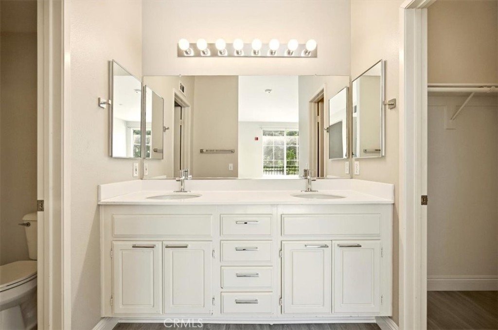 MLS #OC25258887 image #15