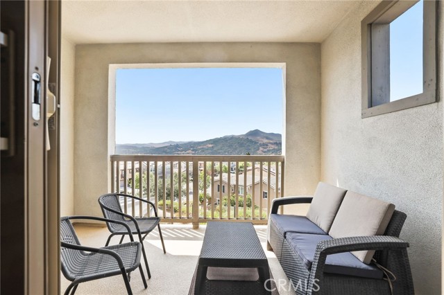 65 Listo Street, Rancho Mission Viejo CA: https://media.crmls.org/medias/d3c88d22-00c2-4dc6-936d-e930fe382f38.jpg