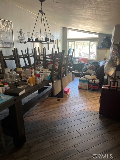 10984 Lincroft Road, Hesperia CA: https://media.crmls.org/medias/d3c8e03b-43c5-4dcb-8f43-3f8ec9b9f752.jpg