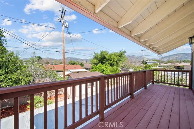 Detail Gallery Image 11 of 27 For 917 N Huntington, San Fernando,  CA 91340 - 4 Beds | 3 Baths