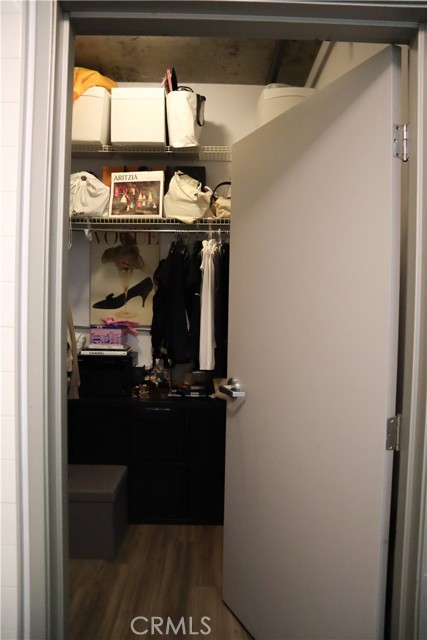 645 W 9th Street, Los Angeles CA: https://media.crmls.org/medias/d3c9f0fd-b057-451d-ad4d-582c72e6c428.jpg