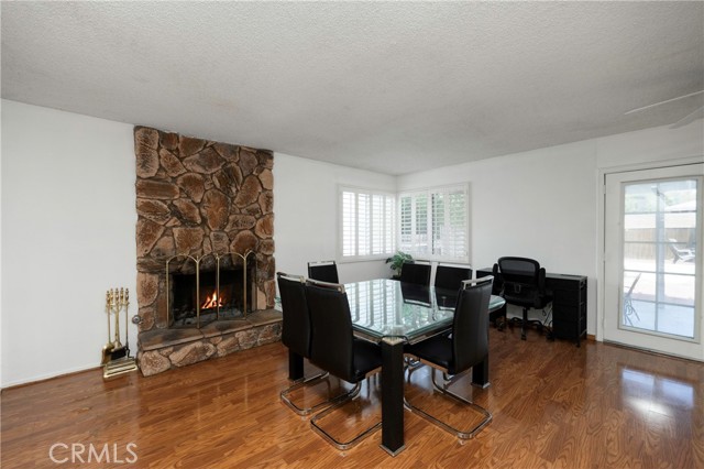 949 Dolly Drive, Lake Elsinore CA: https://media.crmls.org/medias/d3ca2417-0c7d-4b33-ad3c-e15d4fb711a8.jpg