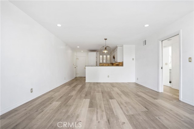 Detail Gallery Image 1 of 1 For 10240 Camarillo St #303,  Toluca Lake,  CA 91602 - 2 Beds | 2 Baths