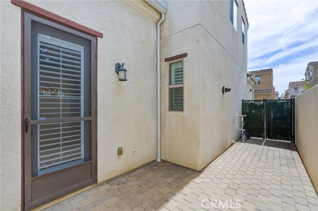 Detail Gallery Image 14 of 35 For 11537 Amalfi, Porter Ranch,  CA 91326 - 2 Beds | 3 Baths