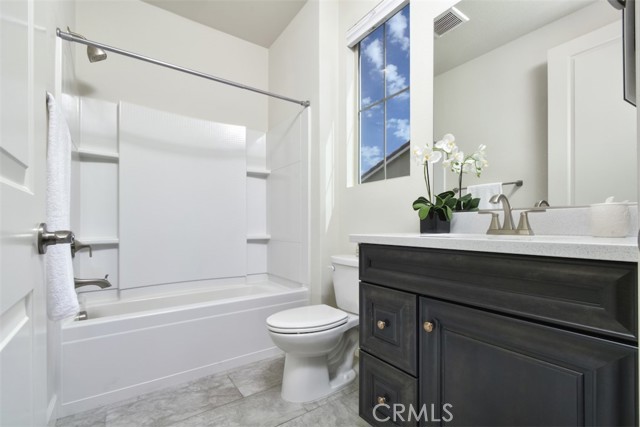 23942 Schoenborn Street, West Hills CA: https://media.crmls.org/medias/d3cd2717-856f-4ff6-8e8e-49245f945478.jpg