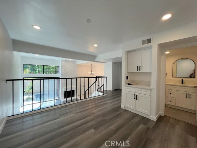 4640 Glencoe Avenue, Marina del Rey CA: https://media.crmls.org/medias/d3cd6e7a-3250-48d4-a3c1-2df1f4fb88e9.jpg