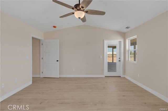10647 Central Road, Apple Valley CA: https://media.crmls.org/medias/d3cdd33e-0aaa-4674-9de2-36eb8daa8bb4.jpg