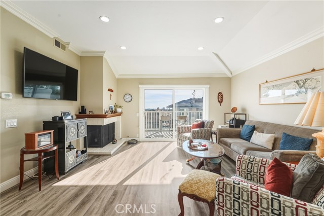 Detail Gallery Image 4 of 24 For 2363 Morning Dew, Brea,  CA 92821 - 2 Beds | 2 Baths