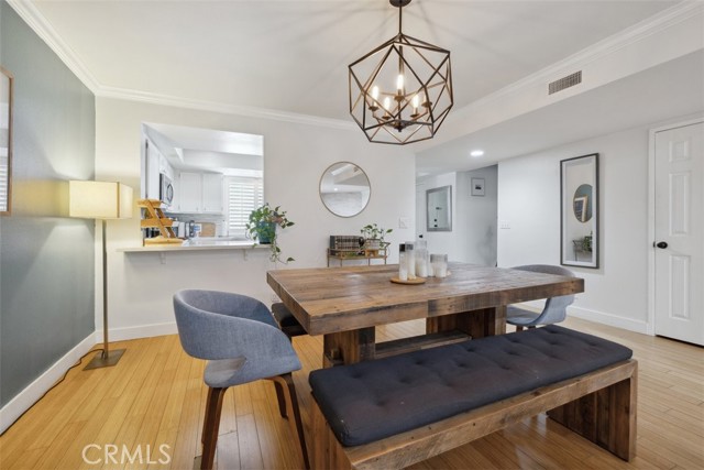 4455 Fulton Avenue, Sherman Oaks CA: https://media.crmls.org/medias/d3ce0227-37c7-40f1-8286-0be81af63302.jpg