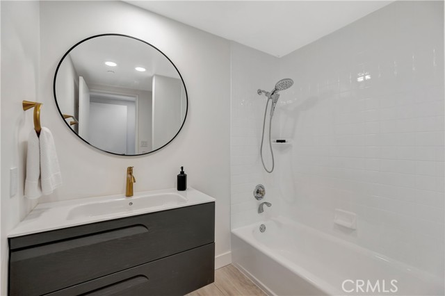 Detail Gallery Image 30 of 69 For 850 E Ocean Bld #301,  Long Beach,  CA 90802 - 2 Beds | 2 Baths